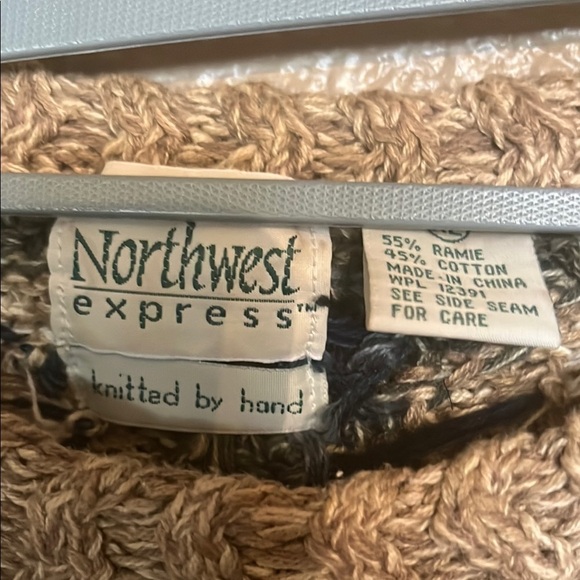 Northwest Geometric Pattern Sweater - Blue and Beige - Picture 2 of 6